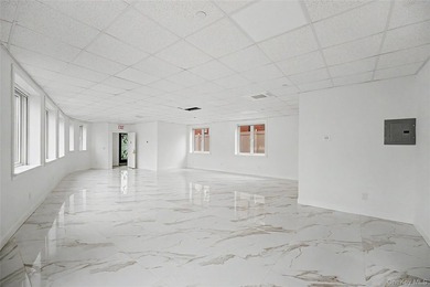 Newly renovated 2026!! Two-Family Property with Community - photo 19