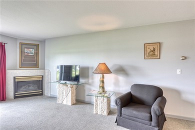 Enjoy lakeside living with this 2BR/2BA condo at the Spider Lake - photo 19