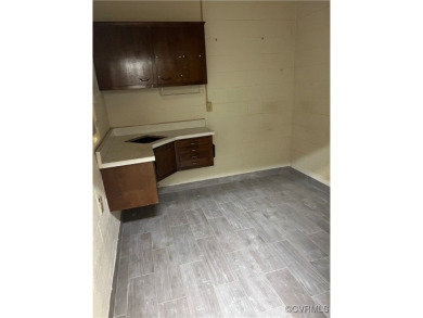 OWNER FINANCING !Commercial/industrial building with lots of - photo 21