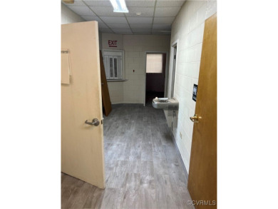 OWNER FINANCING !Commercial/industrial building with lots of - photo 24