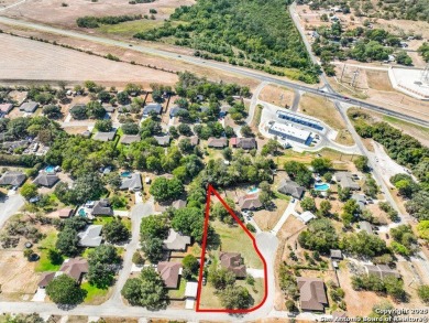 Stunning 4 bed 3 bath home with beautiful new flooring and a