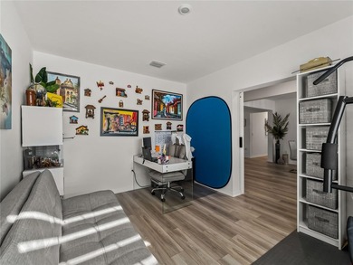 Welcome to this beautifully maintained Port Charlotte home - photo 7