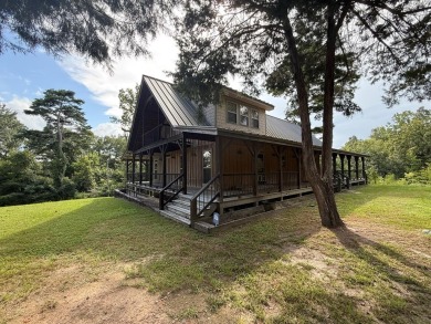 Lake Home For Sale in Eufaula, Alabama