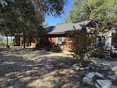 Lake Medina Home For Sale in Pipe Creek Texas