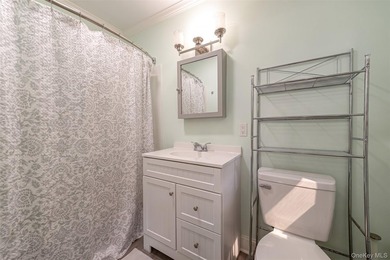 Welcome to this beautifully renovated and meticulously - photo 11