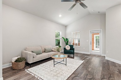 Welcome to 239 Southern Pines, a beautifully maintained - photo 15
