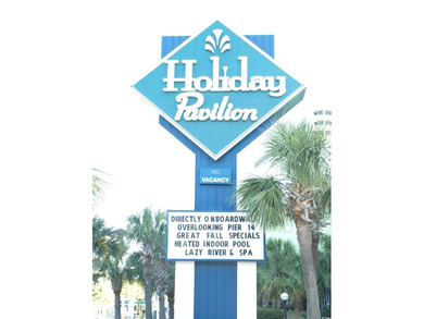 Direct oceanfront condo in the extremely popular Holiday - photo 2