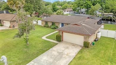 Welcome to your waterfront retreat! This spacious 3 bedroom, 2 - photo 2
