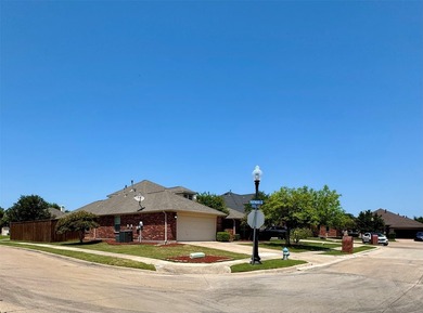 Located in The WOODS at OAKMONT - CORNER LOT with Private - photo 2
