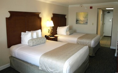Direct oceanfront condo in the extremely popular Holiday - photo 9