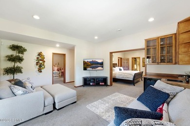 Surrounded by mature pines, aspens, and breathtaking views, your - photo 32