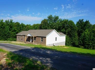 Lake Home For Sale in Cadiz, Kentucky