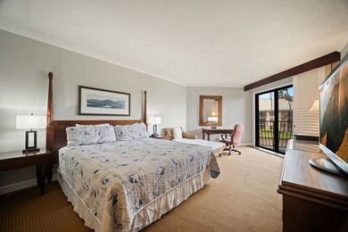 Relax in this peaceful studio in a premier oceanfront resort - photo 1