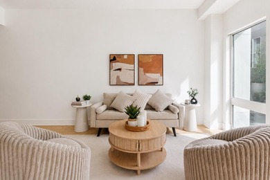 Rare townhome style residence in the heart of South Beach and - photo 2
