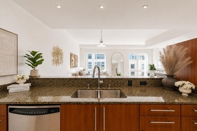 Rare townhome style residence in the heart of South Beach and - photo 8