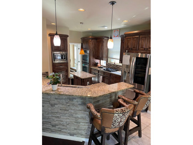 4 BR retreat on Private peninsula with your own private forest - photo 8