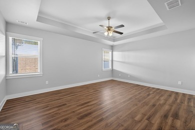 Welcome to Manchester Drive, where classic Craftsman charm meets - photo 23