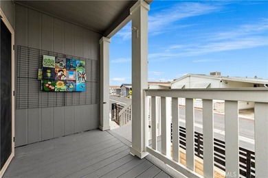 Welcome to this beautifully maintained 2022 Champion Homes - photo 28