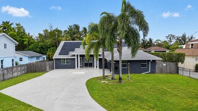 Beautiful SFM, 5/2.5/2 on a half acre land, with no HOA! Enjoy - photo 1
