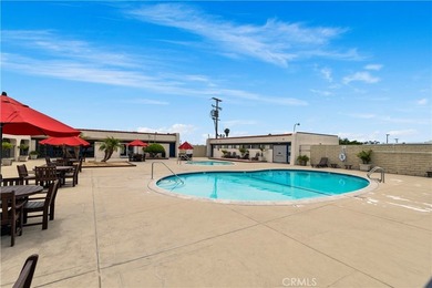 Welcome to this beautifully maintained 2022 Champion Homes - photo 32