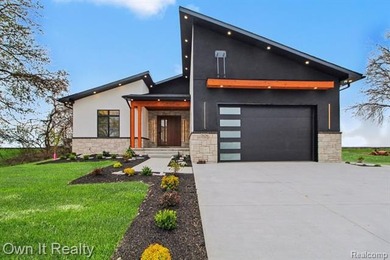 Welcome to this custom-built luxury lakeside ranch offering 3 - photo 1