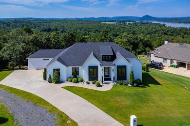 Stunning property on almost 1 acre with views of the Arkansas - photo 1