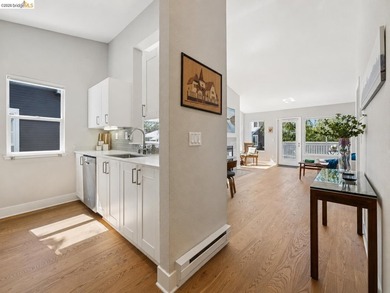 This is one of the largest 2-bedroom, 2-bath upper-level corner - photo 12