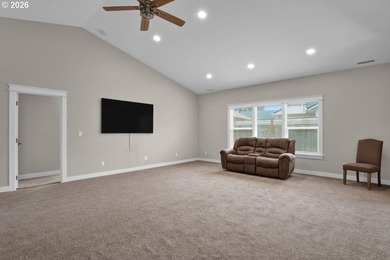 Welcome to Fairway Estates - one of Florence's most sought-after - photo 12