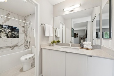 This is one of the largest 2-bedroom, 2-bath upper-level corner - photo 21