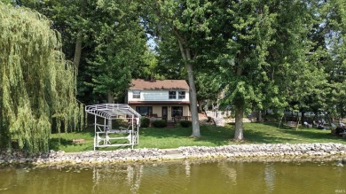 Lake Home For Sale in Wolcottville, Indiana