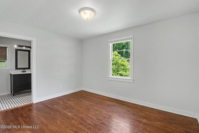 Nestled in the heart of Bayou View, this adorable 2-bedroom - photo 15