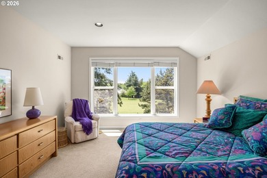 Nestled in the highly sought-after Claremont community and - photo 19