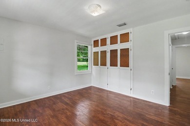 Nestled in the heart of Bayou View, this adorable 2-bedroom - photo 20