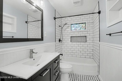 Nestled in the heart of Bayou View, this adorable 2-bedroom - photo 21