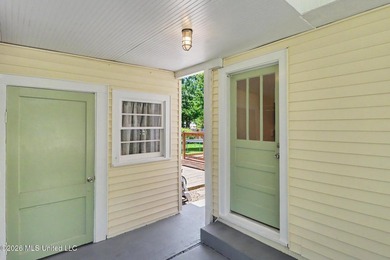 Nestled in the heart of Bayou View, this adorable 2-bedroom - photo 33