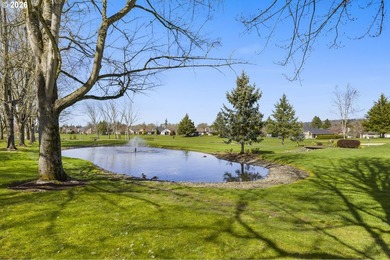 Nestled in the highly sought-after Claremont community and - photo 45