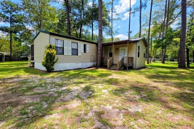 Lake Eufaula / Walter F. George Home For Sale in Georgetown Georgia