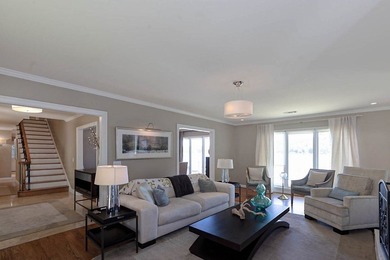 Located in Green Island Hills, this exceptional property offers - photo 20