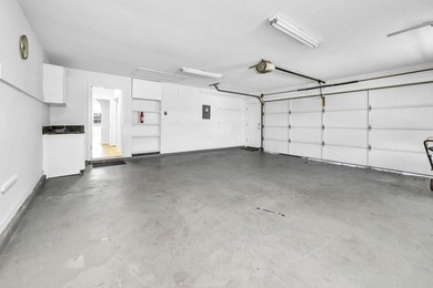 Under contract,Kick out clause in place! 4-bedroom, 2-bath - photo 21