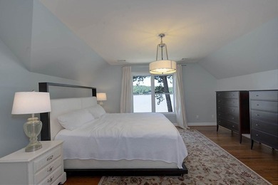Located in Green Island Hills, this exceptional property offers - photo 39