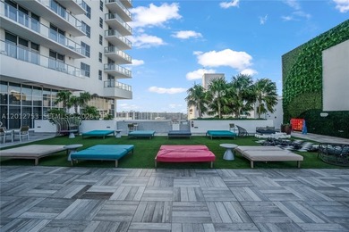 Beach-inspired, high-rise turnkey residence offering a new - photo 42