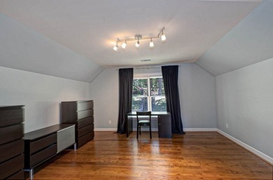 Located in Green Island Hills, this exceptional property offers - photo 44