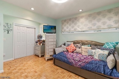 Step into your own slice of paradise on Lake Hopatcong! This - photo 16