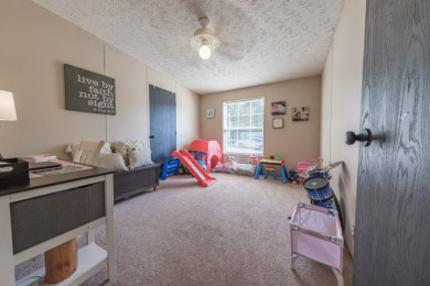 Minutes from the lake! - Home & shop! - photo 13