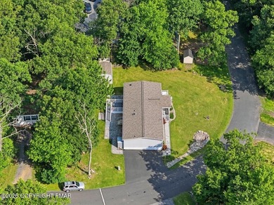 Welcome home to this beautifully maintained and tastefully - photo 31