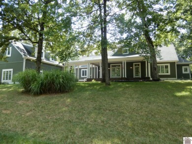 Lake Home For Sale in Grand Rivers, Kentucky