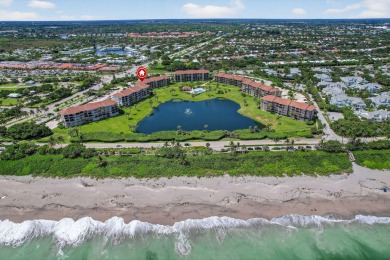 Lake Condo For Sale in Jupiter, Florida