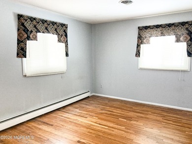 Cedar Glen West Co-Op 55+Charming 1 bed, 1 bath home in - photo 12