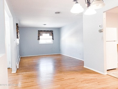 Cedar Glen West Co-Op 55+Charming 1 bed, 1 bath home in - photo 13