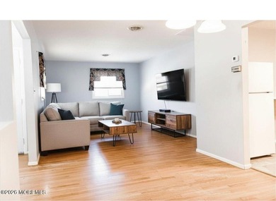 Cedar Glen West Co-Op 55+Charming 1 bed, 1 bath home in - photo 14